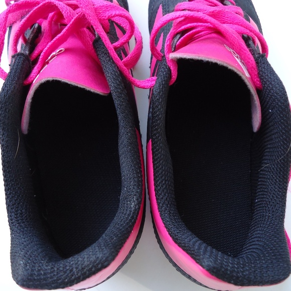 SIZE 3.Adidas Kids boys Soccer cleats. - Picture 6 of 8